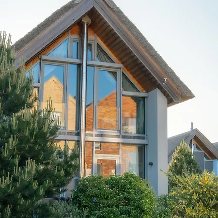 Ostsee - Reetdachhaus Nr 11 